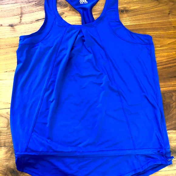 Exercise tops - Picture 6 of 7